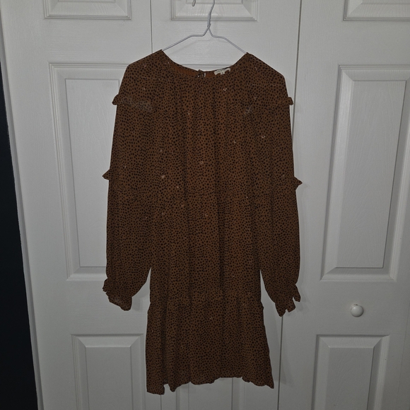 JODIFL Dresses & Skirts - JODIFL Long Sleeve Dress in Brown with Black Dots